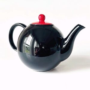 Rare Vintage 1970s Pagnossin Black and Red Ironstone Teapot – Hard-to-Find Color